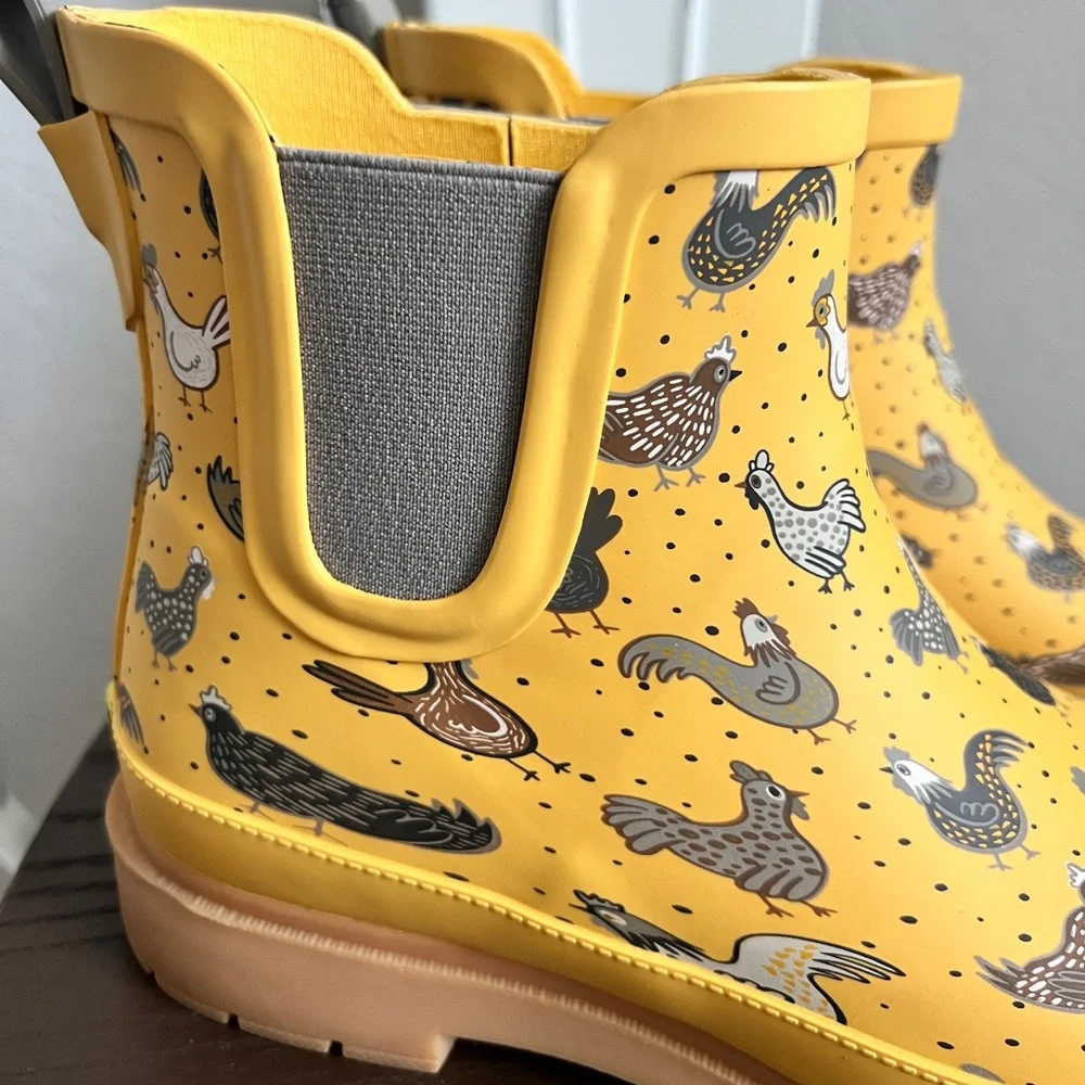 Western Chief Hen Frenzy Yellow Chelsea Rain Boots Chickens Hens 7